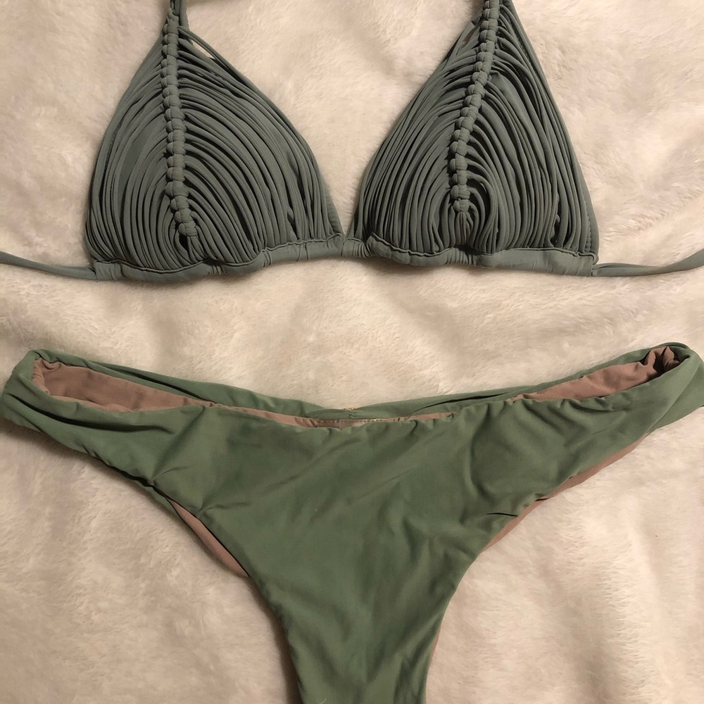 PilyQ green bathing suit